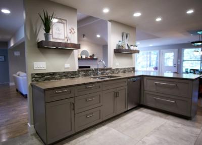 Sink peninsula with floating shelves